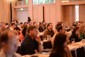 La reunión de terapias de CHDI reúne a investigadores de la EH de todo el mundo