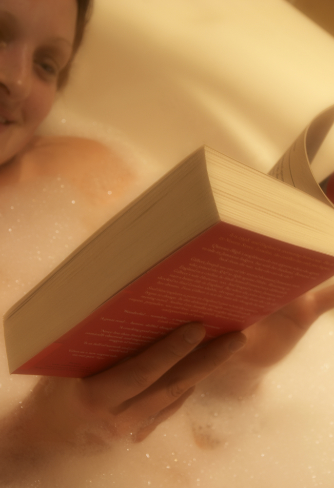 Establezca un 'ritual pre-sueño', con actividades como tomar un baño o leer.