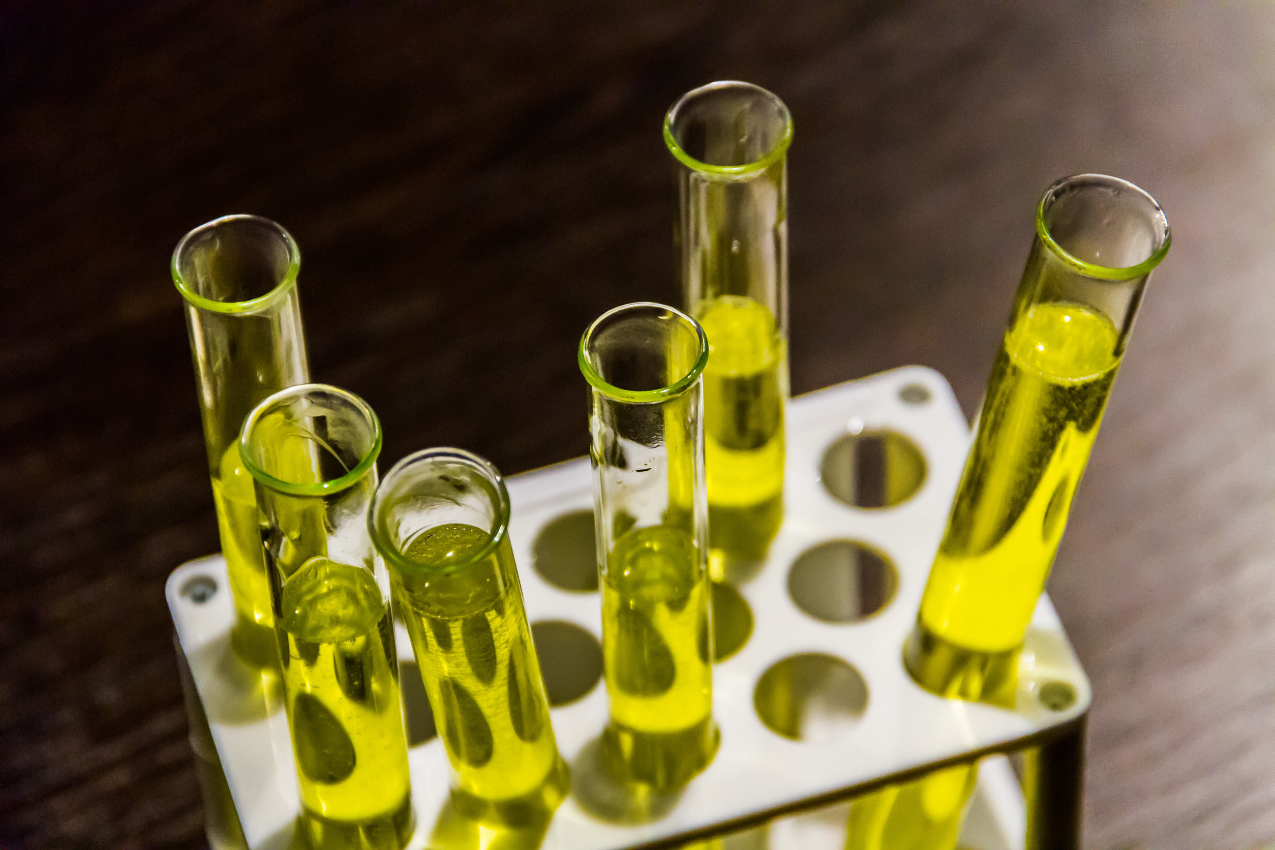 Aunque la molécula de NA no es un medicamento para la EH, servirá como una herramienta importante para los científicos que desean estudiar la mutación de la EH y la expansión de repeticiones.
