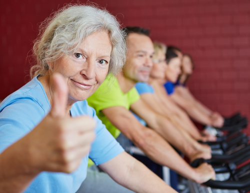 Los autores de varios nuevos estudios han estudiado el efecto del ejercicio, junto con otras aproximaciones rehabilitadoras, en los pacientes con Huntington.  