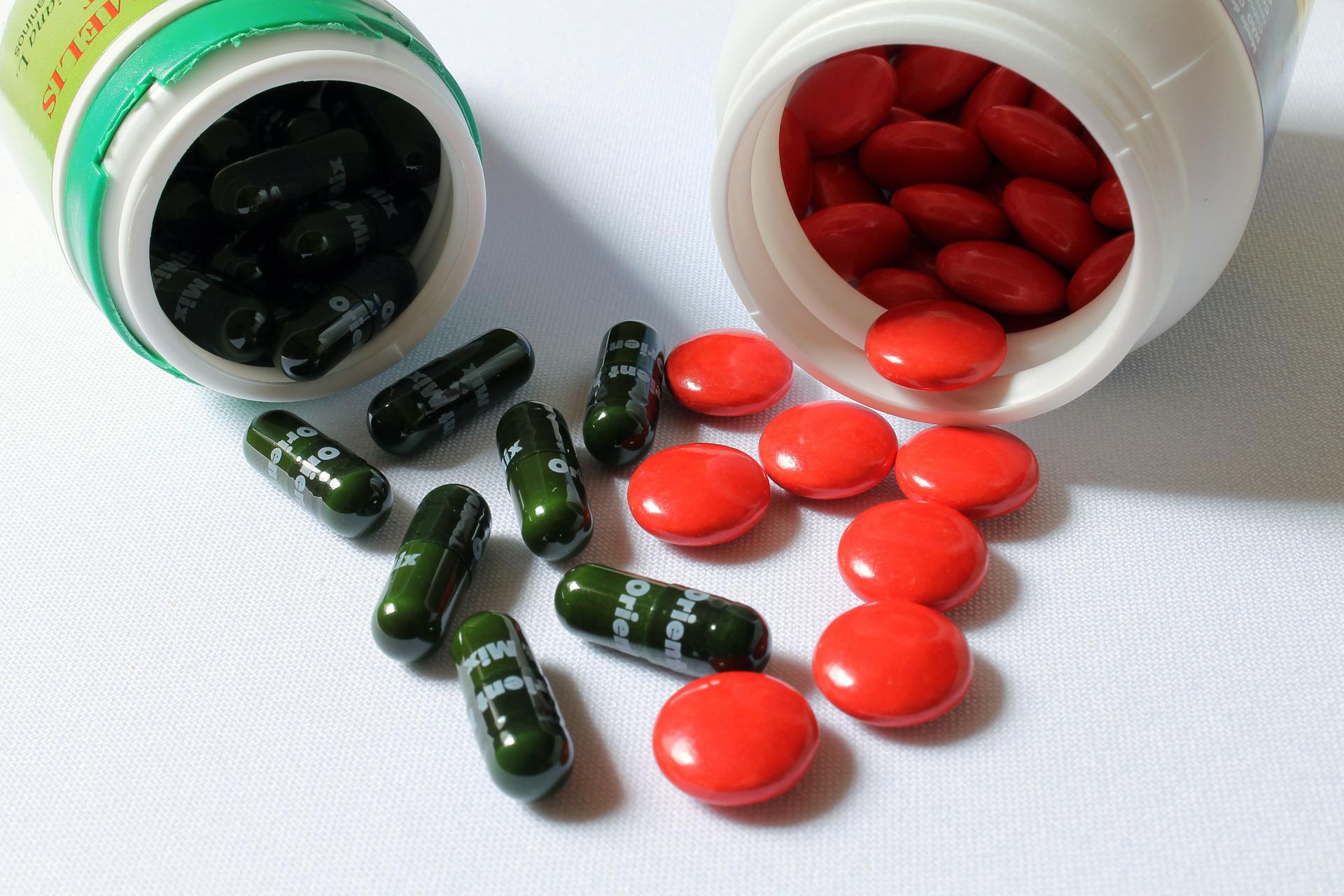 Revisión de la terapia vitamínica para la EH